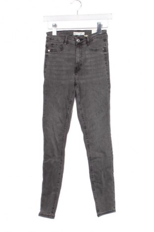 Damskie jeansy Perfect, Rozmiar XS, Kolor Szary, Cena 123,99 zł