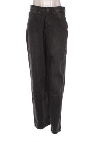 Dámske džínsy  Urban Classics, Veľkosť M, Farba Sivá, Cena  56,95 €