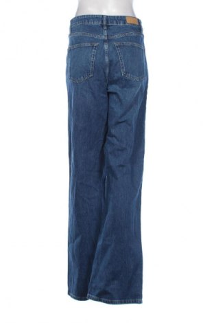 Γυναικείο Τζίν Vero Moda, Μέγεθος M, Χρώμα Μπλέ, Τιμή 8,99 €