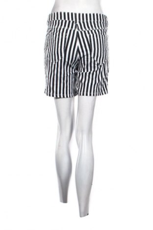 Pantaloni scurți de femei Denim 1982, Mărime L, Culoare Multicolor, Preț 39,99 Lei