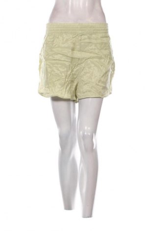 Pantaloni scurți de femei H&M, Mărime L, Culoare Verde, Preț 38,99 Lei