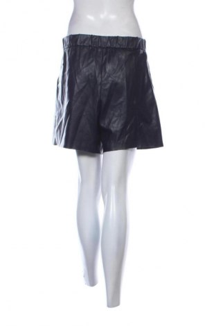 Дамски къс панталон Hugo Boss, Размер M, Цвят Син, Цена 35,27 €