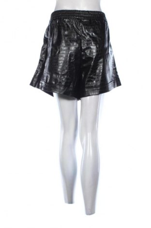 Дамски къс панталон ONLY, Размер XL, Цвят Черен, Цена 24,03 €