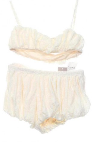 Damen-Set Missguided, Größe XS, Farbe Ecru, Preis € 24,99