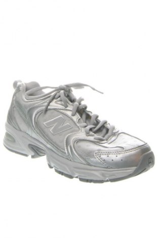 Női cipők New Balance, Méret 38, Szín Ezüstös, Ár 49 069 Ft