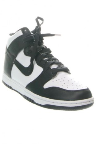 Damenschuhe Nike, Größe 41, Farbe Mehrfarbig, Preis 137,99 €