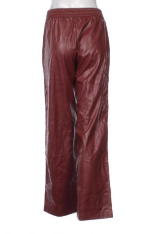 Damskie spodnie B.Young, Rozmiar M, Kolor Czerwony, Cena 22,99 zł