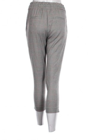 Γυναικείο παντελόνι Bershka, Μέγεθος S, Χρώμα Πολύχρωμο, Τιμή 6,99 €