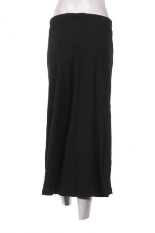 Dámské kalhoty  Bershka, Velikost S, Barva Černá, Cena  239,00 Kč