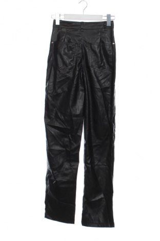 Női nadrág Bershka, Méret XXS, Szín Fekete, Ár 4 079 Ft