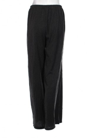 Dámské kalhoty  Pull&Bear, Velikost L, Barva Šedá, Cena  169,00 Kč