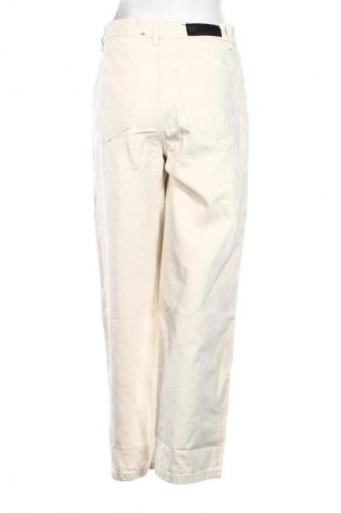 Дамски панталон Urban Classics, Размер M, Цвят Бежов, Цена 39,88 €