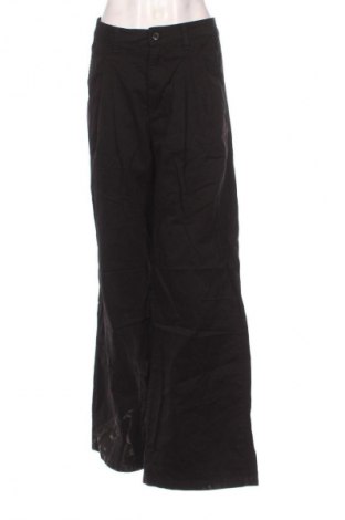 Дамски панталон Urban Classics, Размер XL, Цвят Черен, Цена 39,88 €