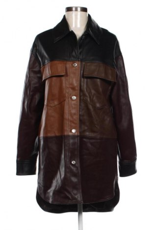 Дамско палто Bershka, Размер M, Цвят Многоцветен, Цена 13,80 €