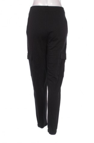 Pantaloni trening de femei About You, Mărime S, Culoare Negru, Preț 145,99 Lei