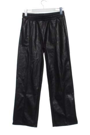 Dětské kalhoty  Y.F.K., Velikost 15-18y/ 170-176 cm, Barva Černá, Cena  149,00 Kč