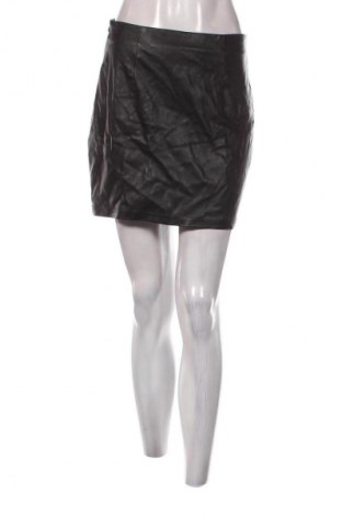 Kožená sukně  SHEIN, Velikost M, Barva Černá, Cena  79,00 Kč