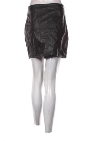 Kožená sukně  SHEIN, Velikost M, Barva Černá, Cena  79,00 Kč