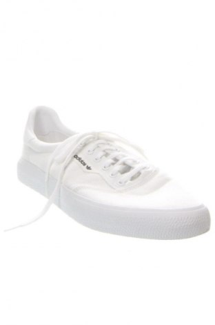 Férfi cipők
 Adidas, Méret 46, Szín Fehér, Ár 51 919 Ft