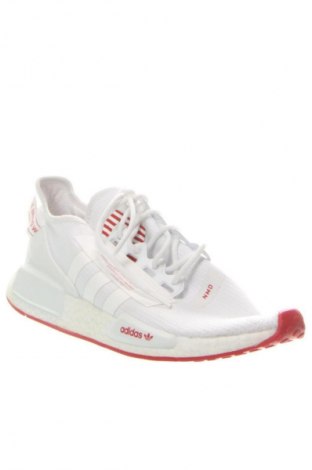 Férfi cipők
 Adidas Originals, Méret 44, Szín Fehér, Ár 42 219 Ft