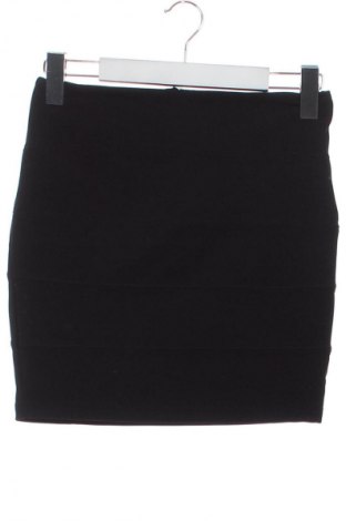 Spódnica Amisu, Rozmiar XS, Kolor Czarny, Cena 46,99 zł