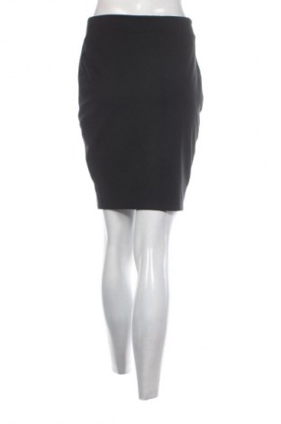 Spódnica Amisu, Rozmiar S, Kolor Czarny, Cena 22,99 zł