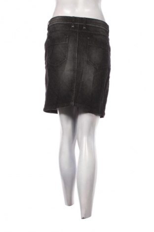 Spódnica Esmara, Rozmiar XL, Kolor Czarny, Cena 18,99 zł