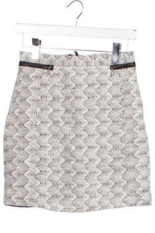 Пола H&M, Размер XS, Цвят Многоцветен, Цена 5,11 €