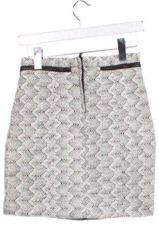 Пола H&M, Размер XS, Цвят Многоцветен, Цена 5,11 €