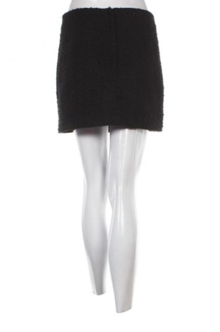 Пола H&M, Размер M, Цвят Черен, Цена 5,11 €