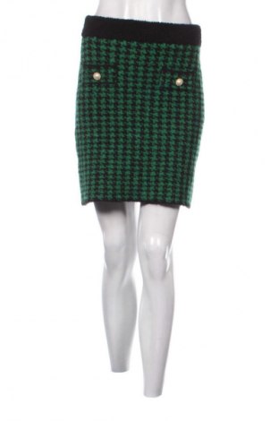 Пола Mango, Размер M, Цвят Многоцветен, Цена 5,62 €