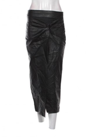 Пола Shoeby, Размер S, Цвят Черен, Цена 11,75 €