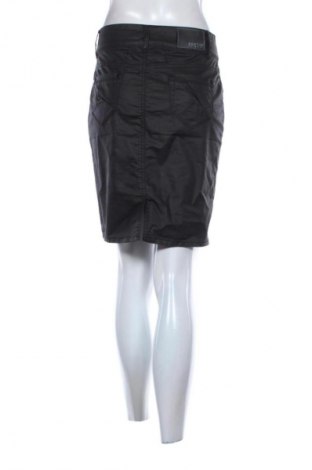 Пола Unbranded, Размер M, Цвят Черен, Цена 4,09 €