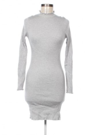 Kleid Bershka, Größe M, Farbe Grau, Preis 7,99 €