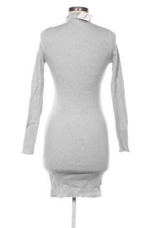 Kleid Bershka, Größe M, Farbe Grau, Preis 7,99 €