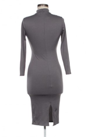 Rochie Boohoo, Mărime S, Culoare Gri, Preț 58,99 Lei