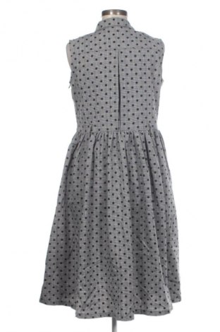 Kleid Elli White, Größe M, Farbe Mehrfarbig, Preis 16,99 €