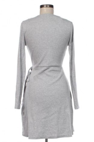 Рокля Fb Sister, Размер M, Цвят Сив, Цена 4,60 €