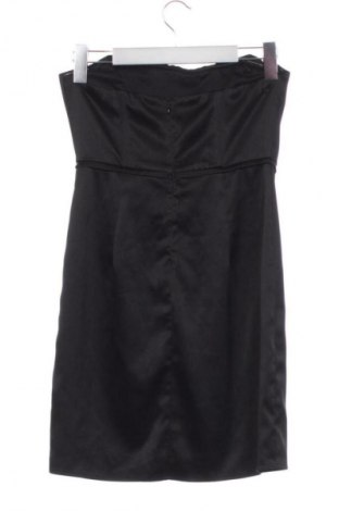 Sukienka Gina Tricot, Rozmiar S, Kolor Czarny, Cena 131,49 zł