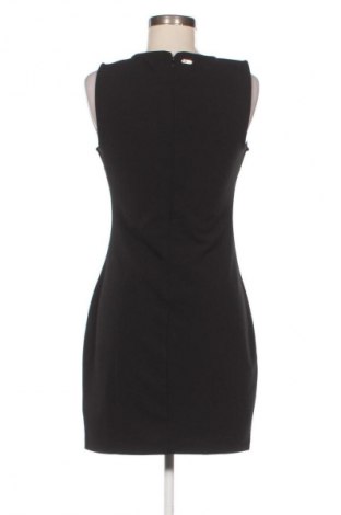 Ruha Guess, Méret M, Szín Fekete, Ár 14 329 Ft