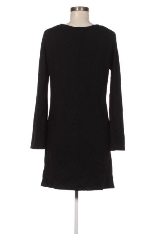 Šaty  Guess, Velikost M, Barva Černá, Cena  849,00 Kč