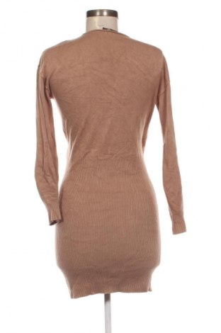 Рокля Guess, Размер XS, Цвят Бежов, Цена 24,54 €