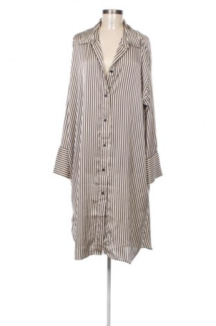 Rochie H&M, Mărime XL, Culoare Multicolor, Preț 109,99 Lei