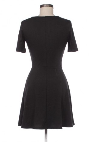 Šaty  H&M Divided, Velikost S, Barva Černá, Cena  129,00 Kč