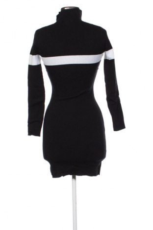 Rochie Karl Lagerfeld, Mărime S, Culoare Multicolor, Preț 1.209,99 Lei