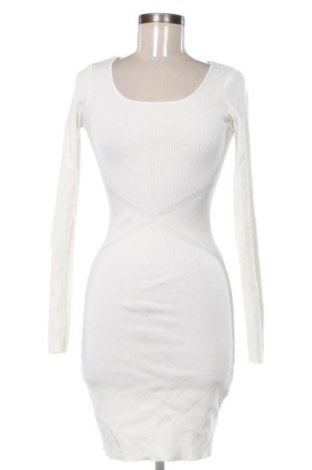 Рокля Mc Lorene, Размер M, Цвят Бял, Цена 7,66 €