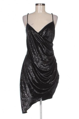 Kleid Pretty Little Thing, Größe M, Farbe Schwarz, Preis 19,99 €