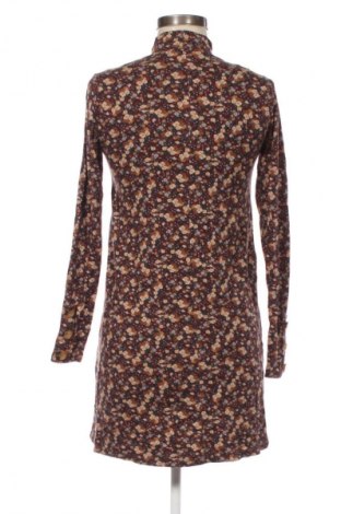Рокля Pull&Bear, Размер M, Цвят Многоцветен, Цена 6,13 €