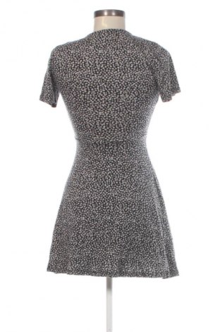 Šaty  Pull&Bear, Velikost S, Barva Vícebarevné, Cena  189,00 Kč