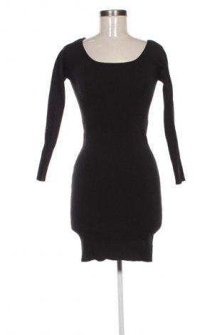 Kleid Stradivarius, Größe M, Farbe Schwarz, Preis 6,99 €